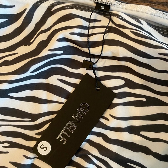 Gianelle zebra print swim skirt size S - Picture 3 of 4